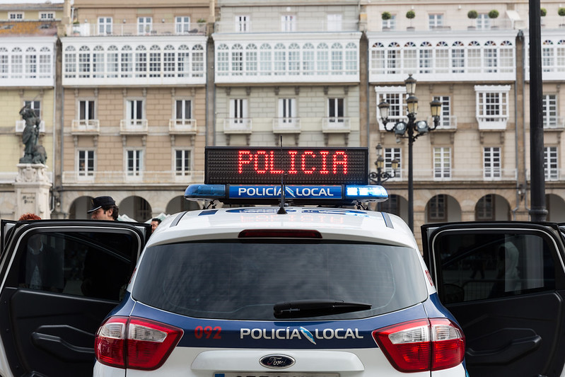 La Policía Local de A Coruña interviene en 17 botellones el viernes, nueve en una misma calle en Mesoiro